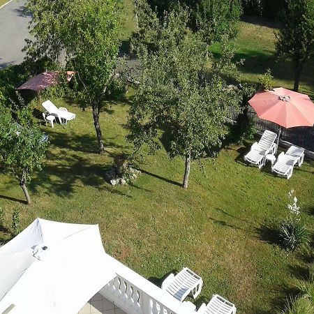 Guest House Surina App Surina'S Green Holiday Rupa 외부 사진